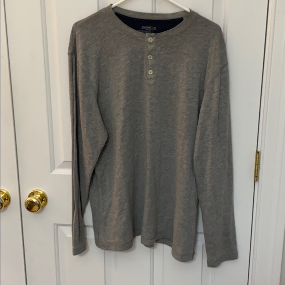 Long sleeved button front cotton/polyester